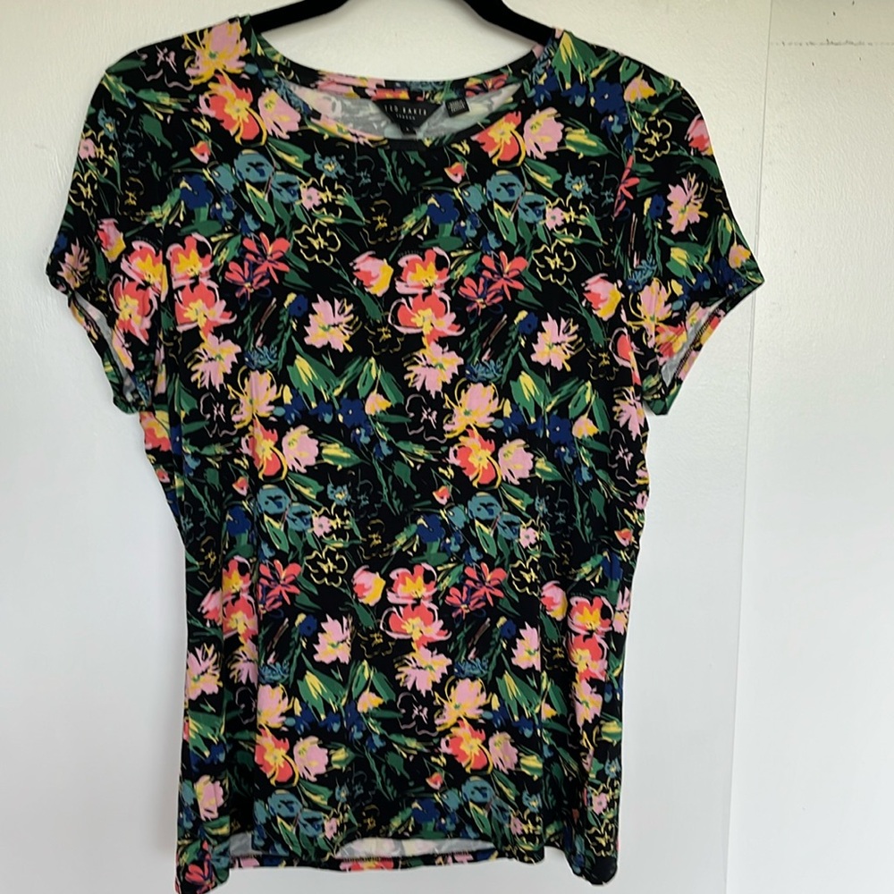 Ted Baker London Mirelah Floral Tee